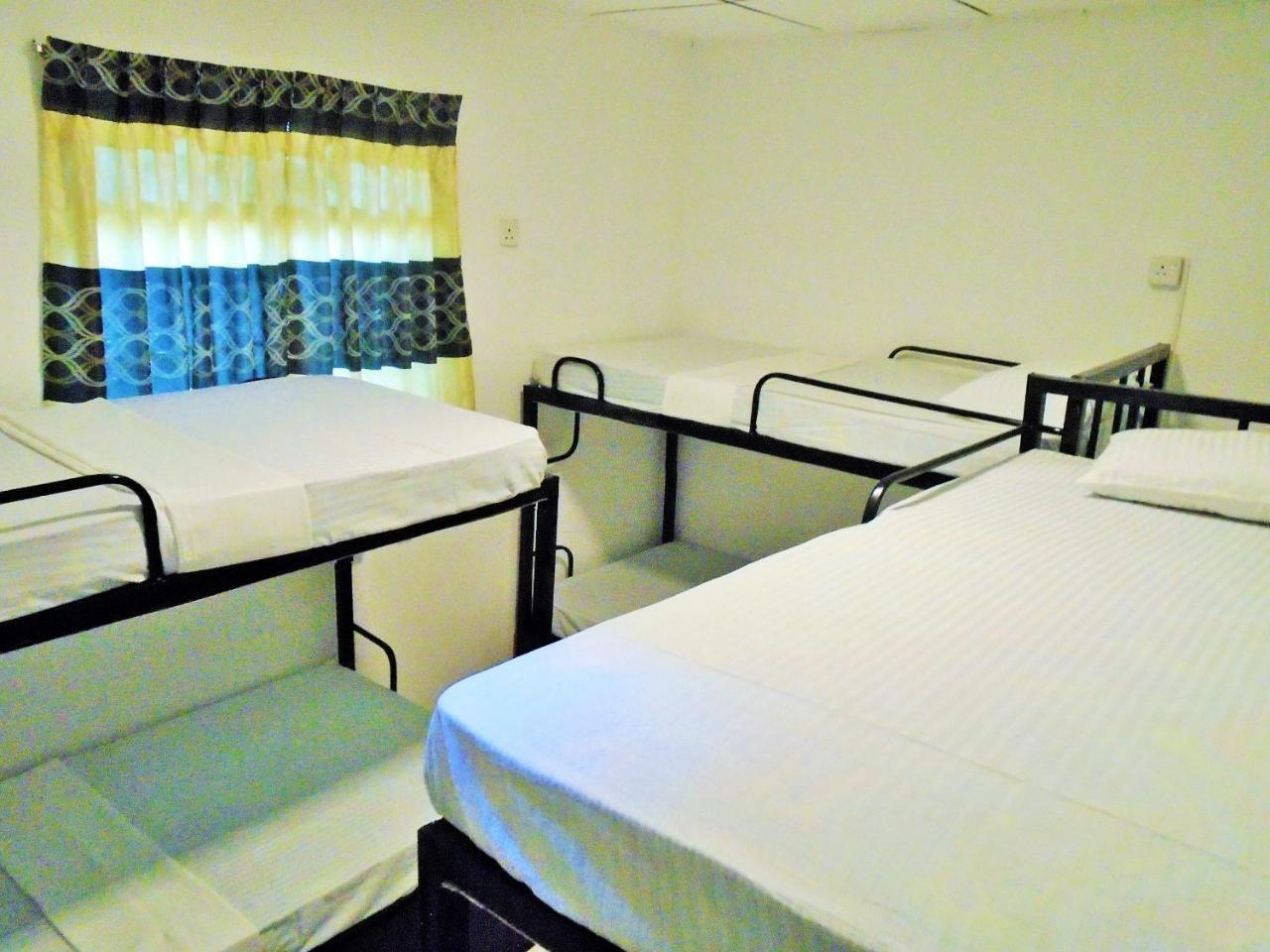 Ceylon Hostel-Galle ウナワトゥナ エクステリア 写真