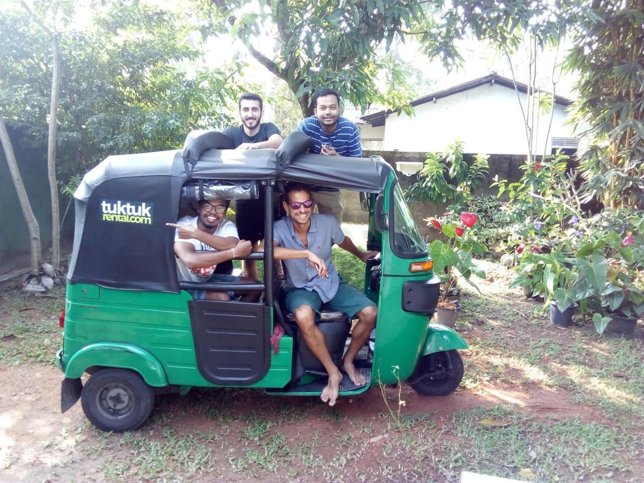 Ceylon Hostel-Galle ウナワトゥナ エクステリア 写真